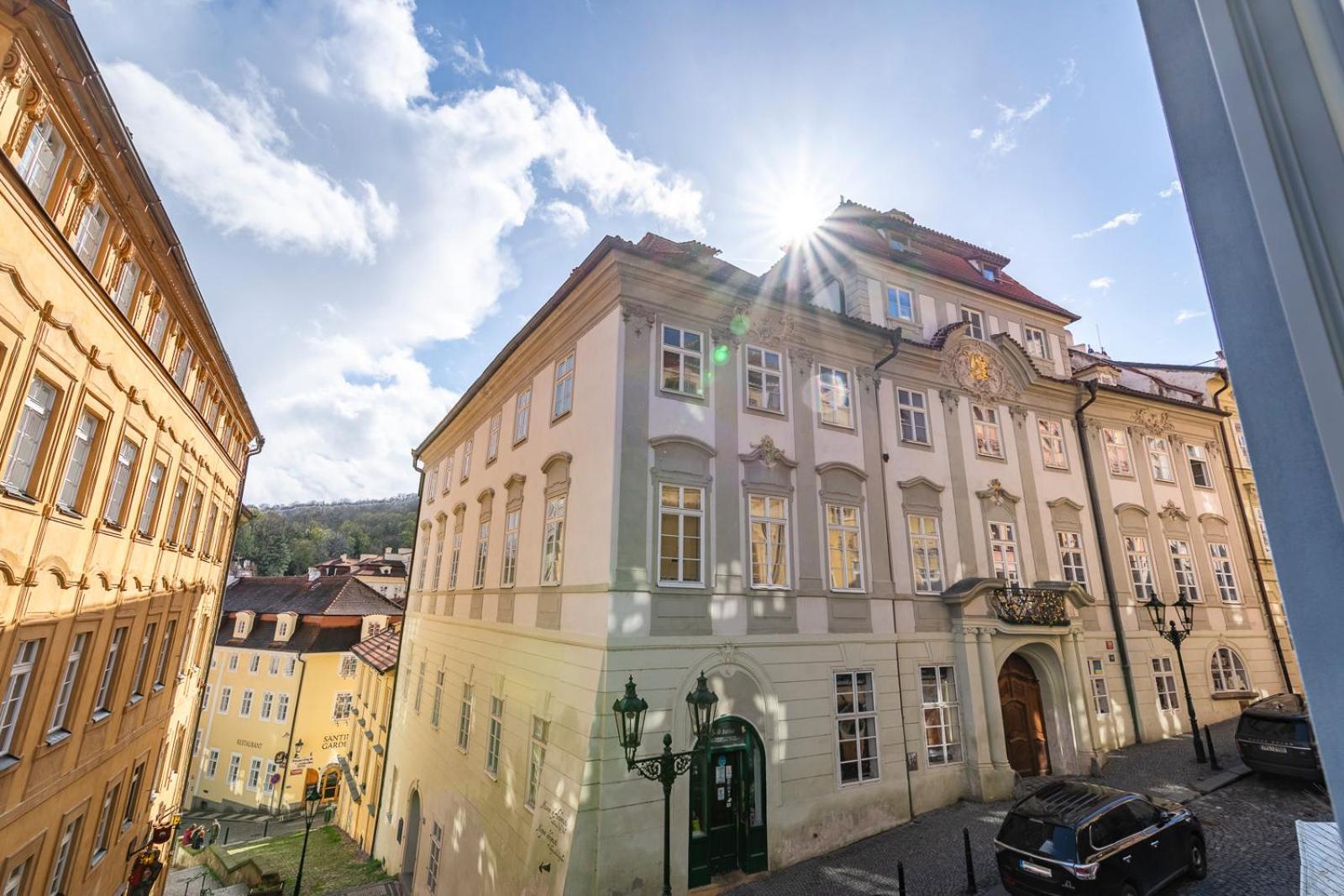 Primavera - Castle View Aparthotel Praha